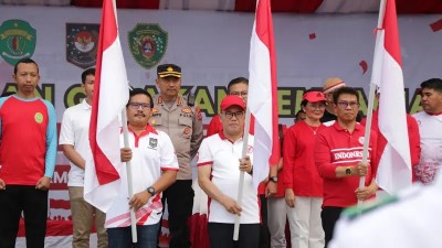 Pemerintah Canangkan Gerakan Pembagian 10 Juta Bendera Merah Putih di Kalimantan Timur